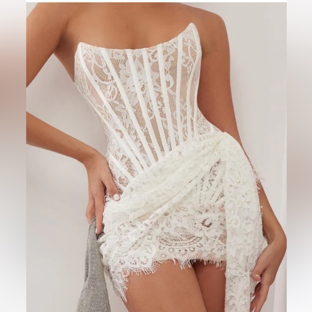 WHITE LACE CORSET DRAPED MINI DRESS HEIRESS